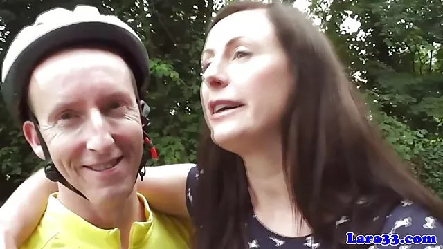 女の子は自分の住宅のために支払う 女子 向け アダルト ビデオ