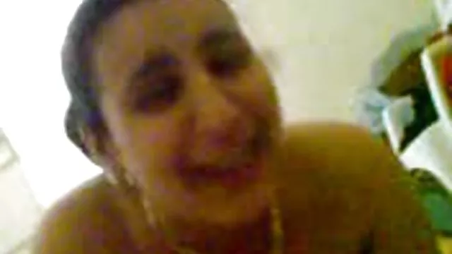 魅力的で成熟した女性は、良いことをするために忍耐強い男のために彼を与えていました。 女性 用 エロ ビデオ