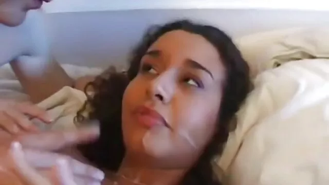 クラブパーティーで彼女のtwinksの成熟したアマチュア恥知らずな裸。 アダルト ビデオ 女性 専用