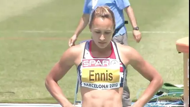 美しい若いブロンド喜ば二つの空腹cocks。 アダルト ビデオ 女性 向け 無料