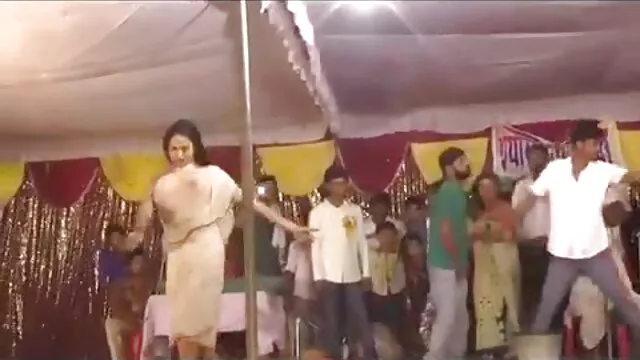 温泉成熟した金髪とは、商品に破砕によるcocks. 女の子 の 為 の アダルト ビデオ